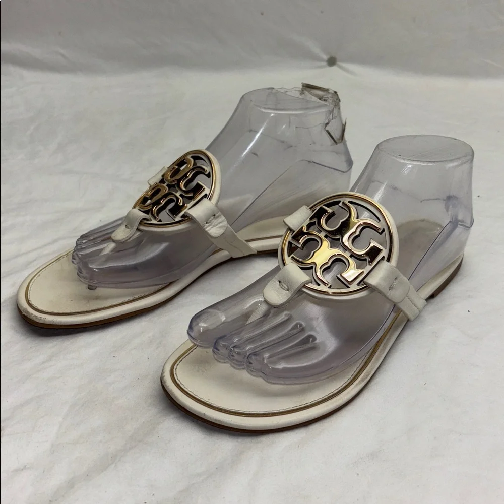 Tory Burch White Leather Logo Thong Sandals with Gold Medallions women’s size 8M - Picture 2 of 11